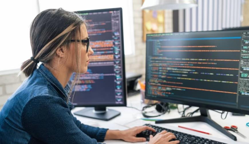 石嘴山小程序开发公司：DevOps与BI工具生命周期管理的深度融合
